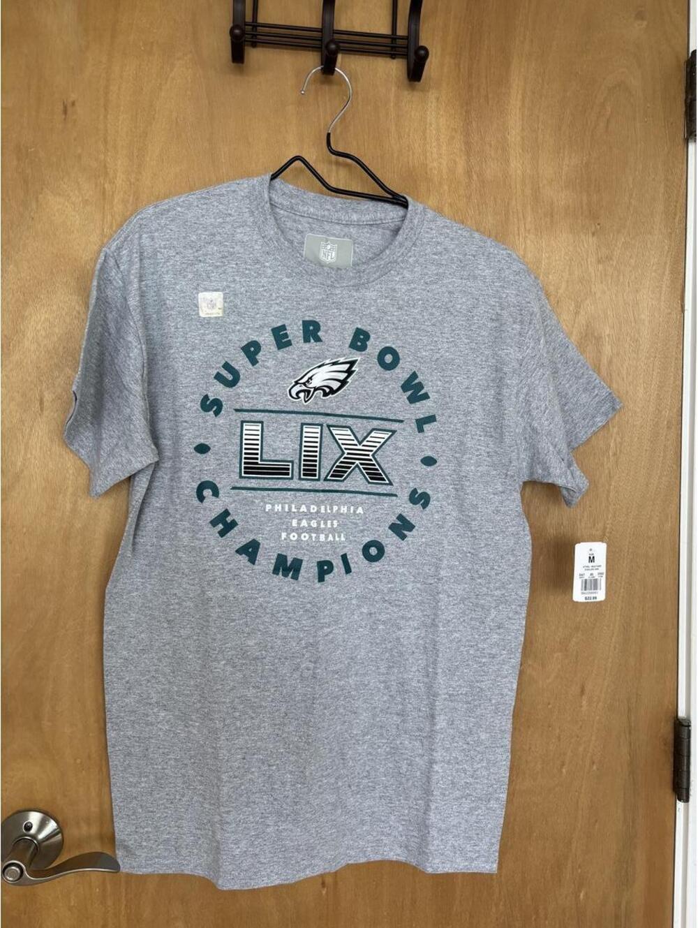 Philadelphia Eagles Super Bowl LIX Champions Tee NWT – Medium
